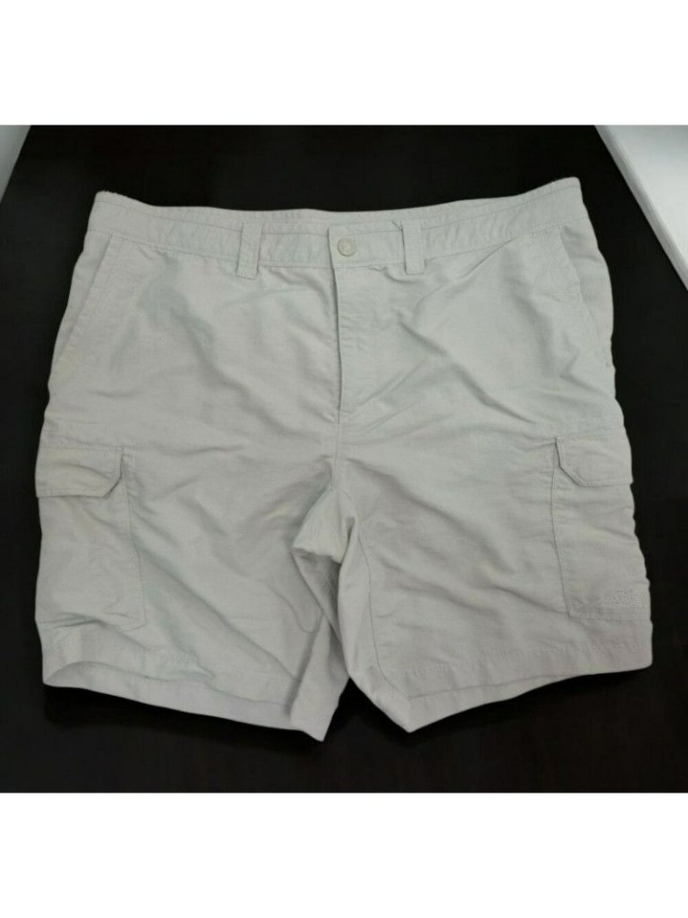 The North Face Mens Khaki Cargo Shorts Size 40